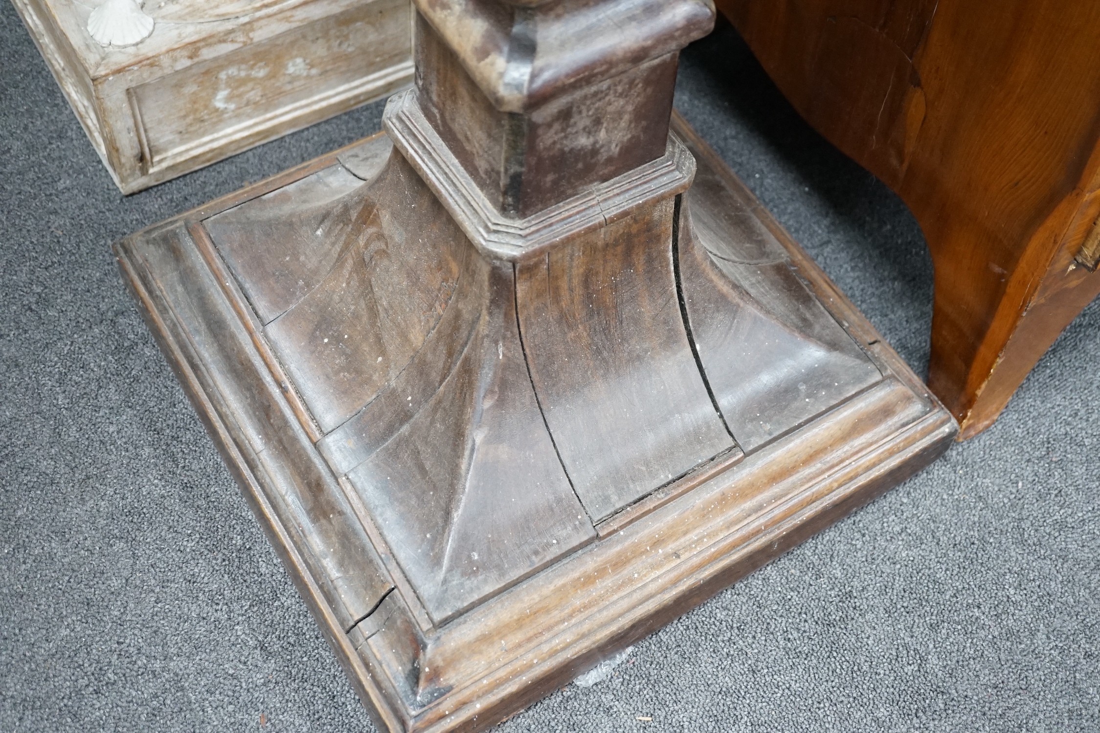 An Edwardian walnut pedestal, height 109cm *Please note the sale commences at 9am.